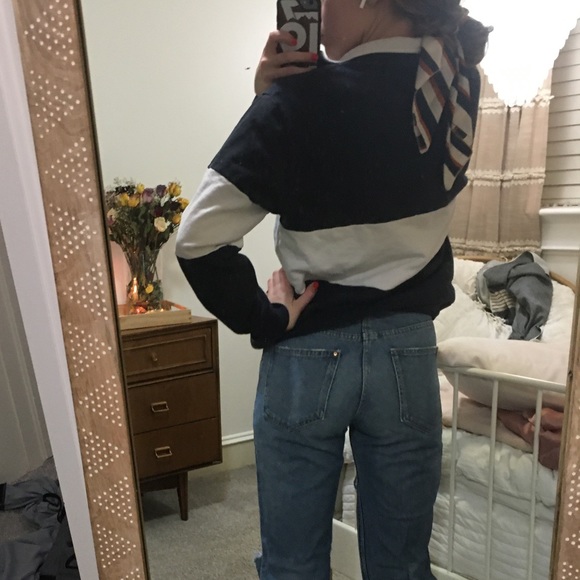 brandy sweatshirt - Picture 2 of 4